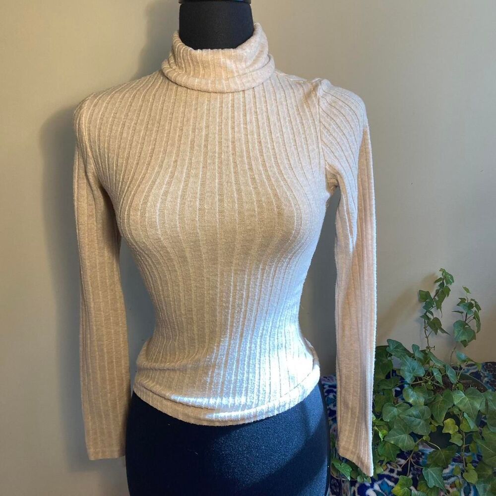 Shein Women's Cream and Tan Jumper